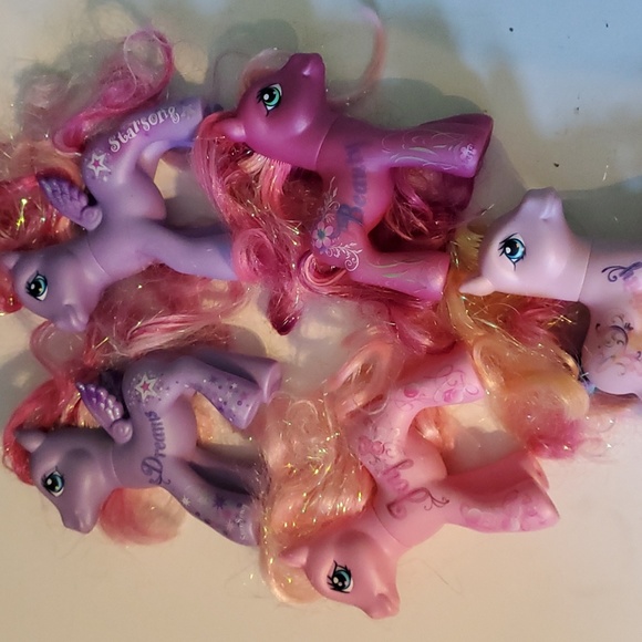 Set of 5 My Little Ponies and excessories - Picture 8 of 8
